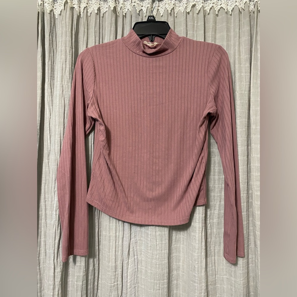 Olivia Rae crop turtleneck M